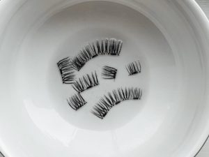 how to clean magnetic lashes